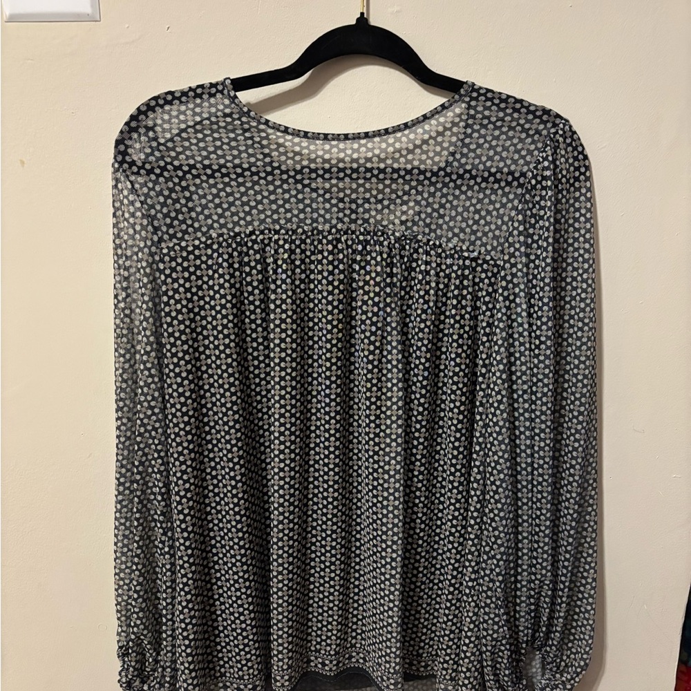 Max Studio Black and White Long Sleeve Pleated Blouse